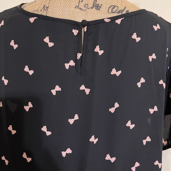 Torrid black bows hi/lo georgette blouse - Picture 6 of 15